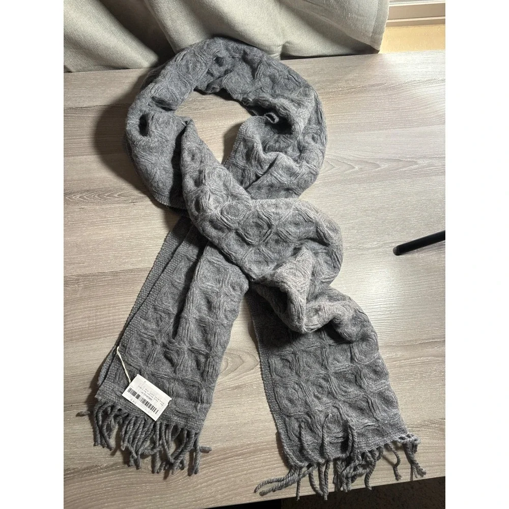NWT Paolo Mariani Mens Wool Blend Scarf Gray Woven Made Italy Textured Fringed